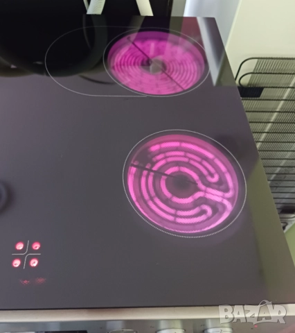 Печка за вграждане с керамичен плот  BEKO, снимка 12 - Печки, фурни - 52420654