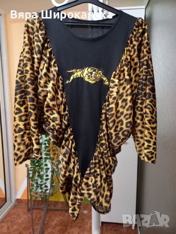 Интересен блузон с тигров принт. Размер: М, L. , снимка 1 - Блузи с дълъг ръкав и пуловери - 40521932