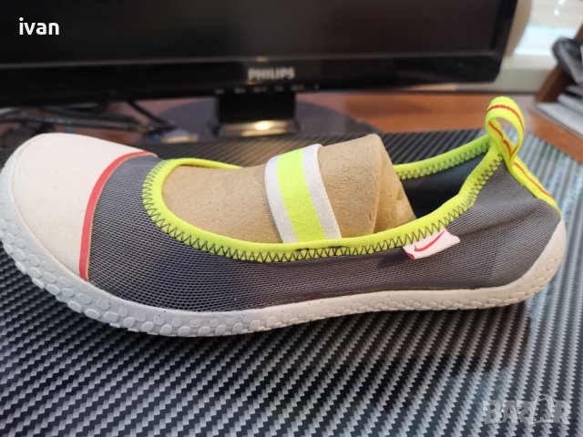 намаление Nike Wavy Jane. Дамски. Размер 38, стелка 24 см. нови в кутия , снимка 2 - Маратонки - 44370714