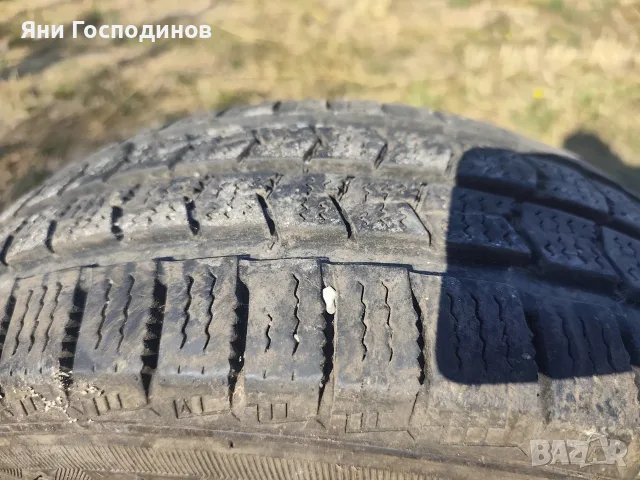 Гуми за бус 205/70 R15, снимка 2 - Гуми и джанти - 56155140