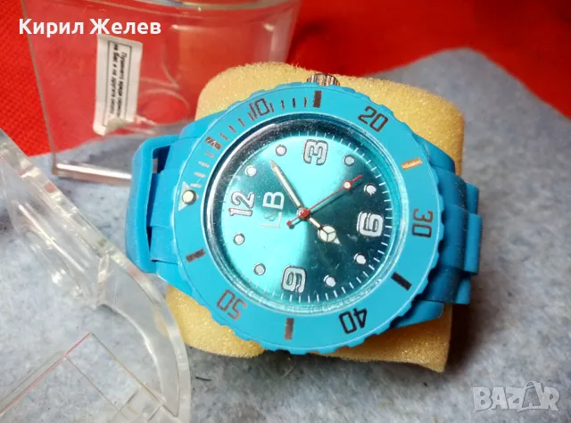 ЧИСТО НОВ ФЕШЪН МОДЕЛ КВАРЦОВ ЧАСОВНИК със СИЛИКОНОВА КАИШКА и КУТИЯ 47556, снимка 3 - Мъжки - 47656398