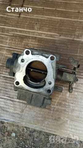 Дроселова клапа за Нисан Алмера Тино / Nissan Almera Tino, снимка 2 - Части - 50045172