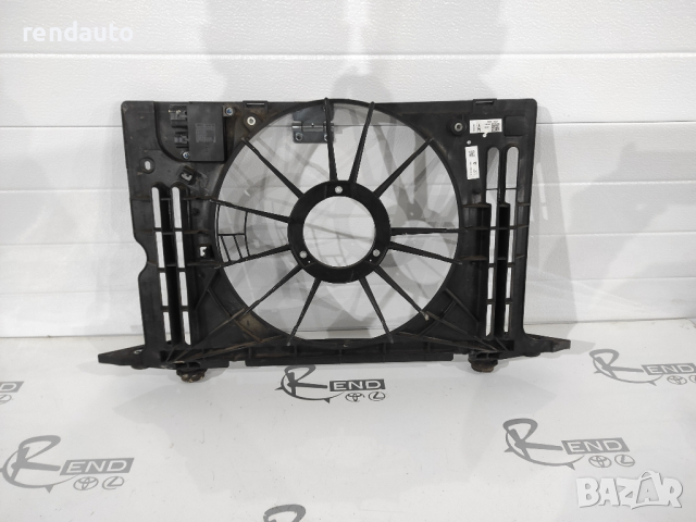 Дифузьор с модул управление на вентилатор Toyota Auris E18 2012-2018 16040-0D321 89257-12010, снимка 1 - Части - 44715925