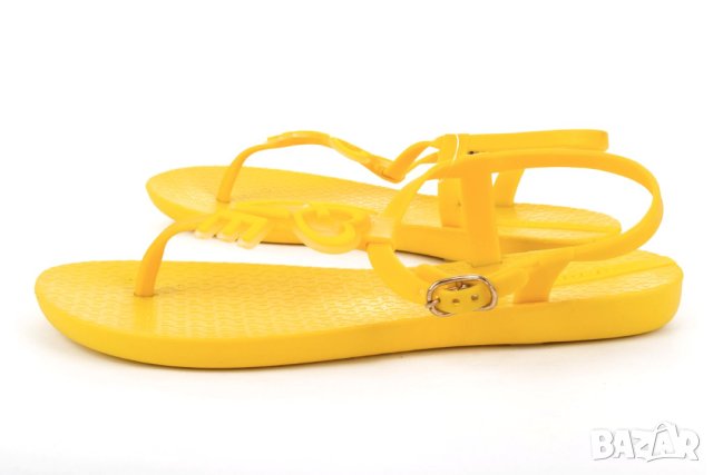 Жълти дамски силиконови равни сандали Beppi - 38, снимка 2 - Сандали - 41488403