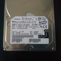 Хард диск Hitachi Deskstar HDS722512VLSA80 120GB 3.5", снимка 1 - Твърди дискове - 44790425