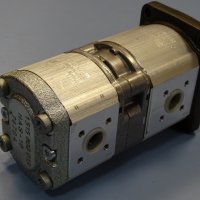 Хидравлична помпа сдвоена BOSCH Rexroth 0510 900 022 Hydraulic Pump , снимка 2 - Резервни части за машини - 35876601