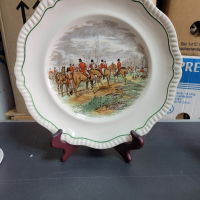 серийна порцеланова чиния, снимка 1 - Колекции - 44535817