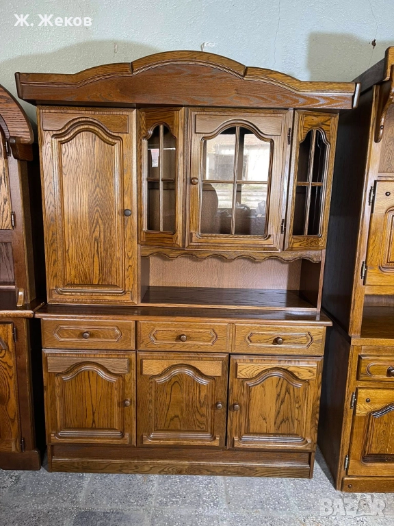 Масивен бюфет, снимка 1