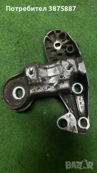 Лапа audi vw skoda 8E0199351M, снимка 1