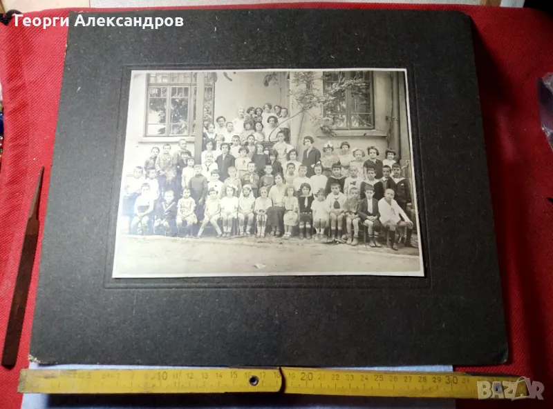 ГОЛЯМА Стара ЧЕРНОБЯЛА КЛАСНА СНИМКА ТВЪРД КАРТОН на УЧЕНИЦИ от ЦАРСТВО БЪЛГАРИЯ, снимка 1