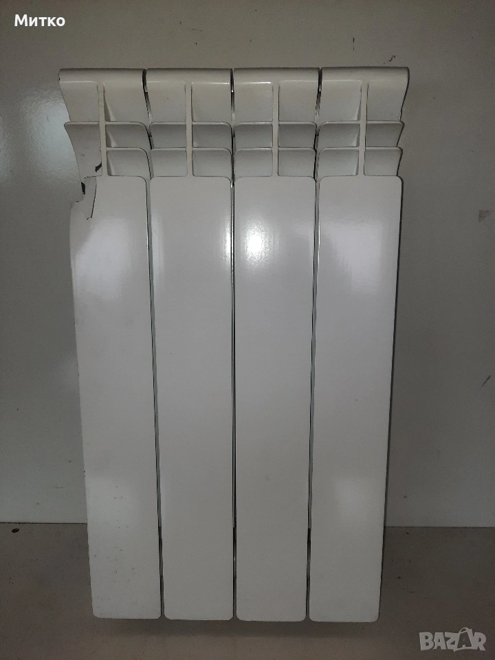 НОВ Алуминиев радиатор с 4 ребра със забележка, снимка 1