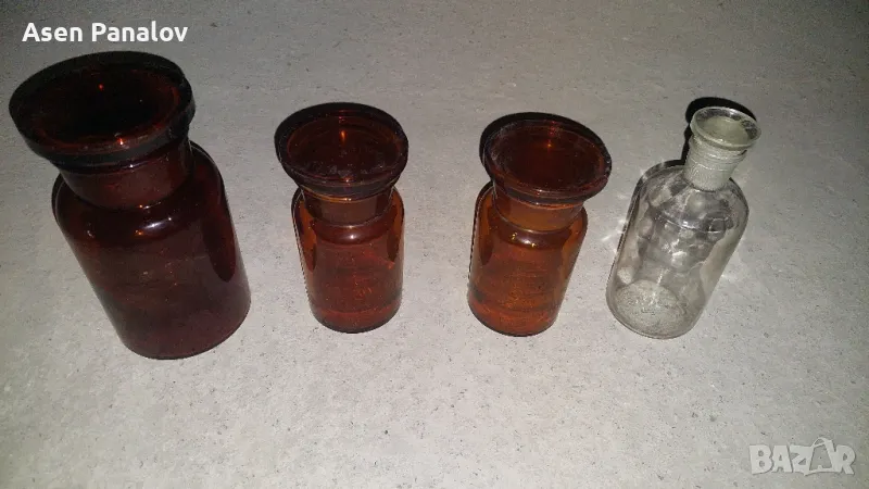 Аптекарски шишета,ретро със стъклени запушалки, снимка 1