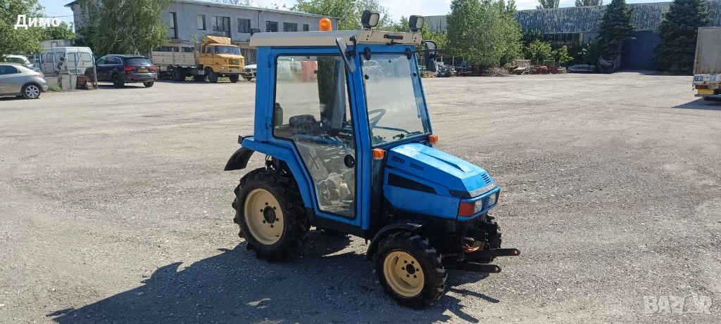 Трактор Iseki 20 к.с. с кабина | 4x4 | Нови гуми | Внос Германия, снимка 1
