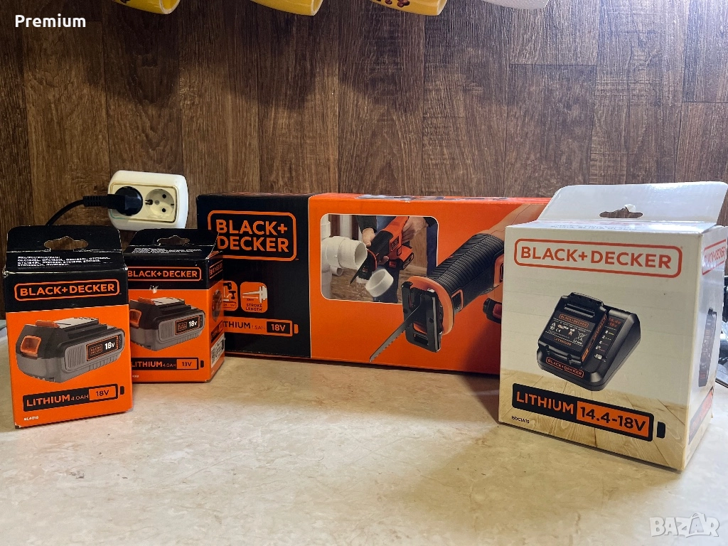 Акумулаторен саблен трион Black & Decker BDCR18N + 4.0ah батерии, снимка 1