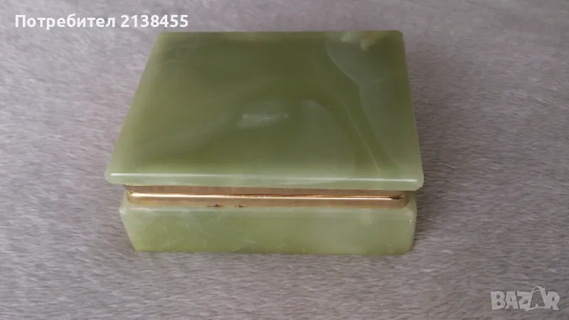 Стара масивна каменна кутия за бижута, изработена от зелен оникс, снимка 1