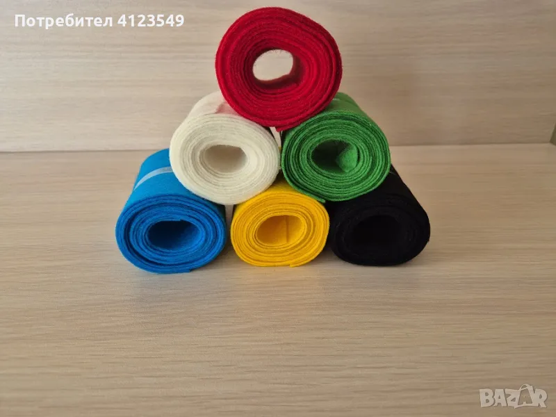 Цветен вълнен филц за декорация, снимка 1