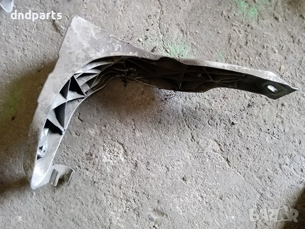 Държач предна броня за Audi A4, 2003г., снимка 1