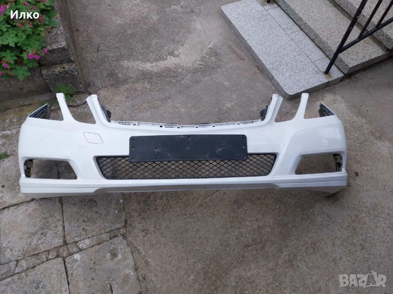 Предна броня за Mercedes W212, снимка 1