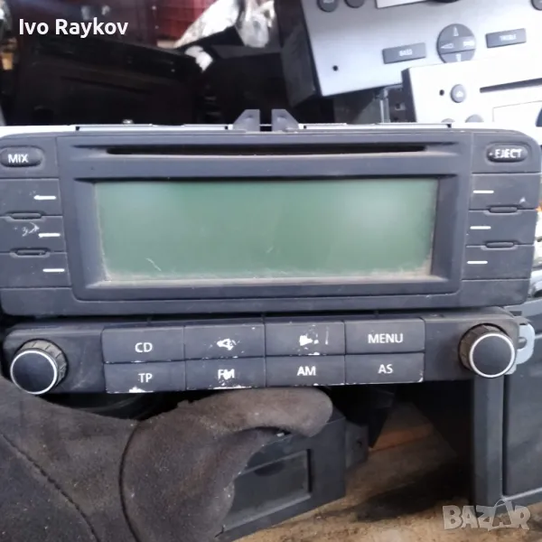CD радио BLAUPUNKT от VW GOLF 6 - VW 1K0 035 186 D ,, снимка 1