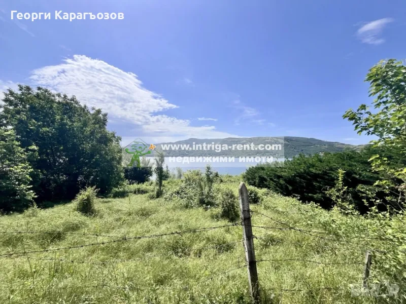 №3972 Парцел в регулация на брега на язовир Студен кладенец 331м2 | село Гняздово, област Кърджали., снимка 1