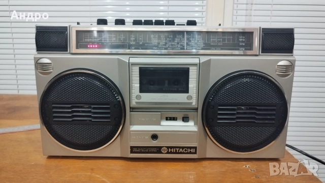 Радио касетофон Hitachi 