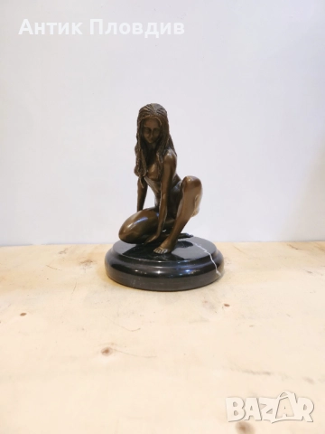 Фигура в движение – подписана бронзова скулптура, снимка 5 - Декорация за дома - 52736809