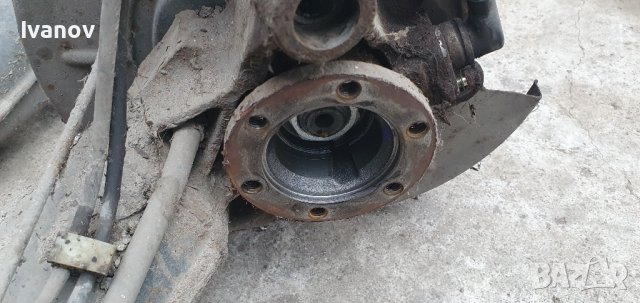 задни носачи за бмв е34 ляв десен шенкел носач лагер главина бмв е 34 33321132329 33321132330, снимка 7 - Части - 42509673