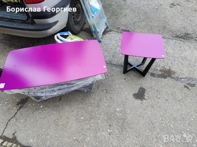 Две маси помощни маса