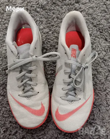 Маратонки Nike 33