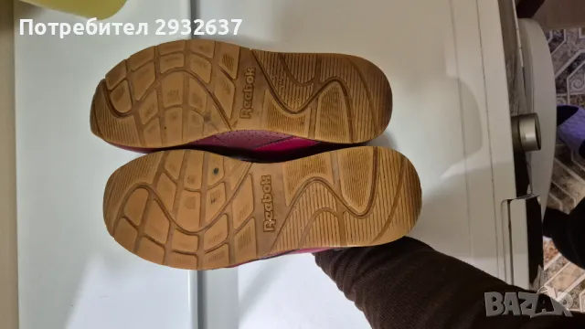 Маратонки унисекс REEBOK CLASSICS, снимка 3 - Маратонки - 47938471