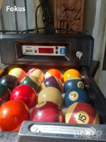 Комплект за билярд - каса с брояч и комплект стари топки, снимка 2 - Антикварни и старинни предмети - 50942370