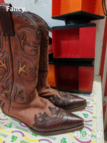 Страхотни дамски ботуши Sendra 38 номер , снимка 3 - Дамски ботуши - 53329224