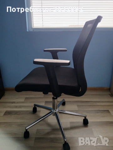 Продавам офис стол 