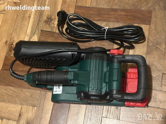 Лентов шлайф Parkside 900w (НОВ), снимка 2 - Други инструменти - 53058311