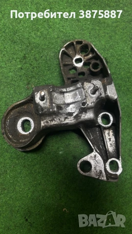 Лапа audi vw skoda 8E0199351M