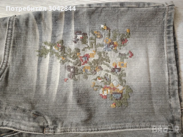 Къса черна дънкова пола с бродерия, снимка 3 - Якета - 50721602