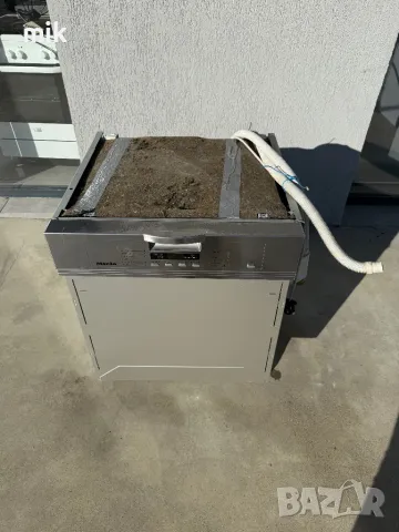 Съдомиялна Миеле за вграждане , снимка 5 - Съдомиялни - 50283303