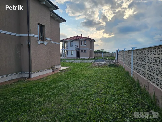 Продава Вила 200м2 парцел 500м2 с гледка към залива. Адрес: HG9X+CW , снимка 17 - Вили - 20858617