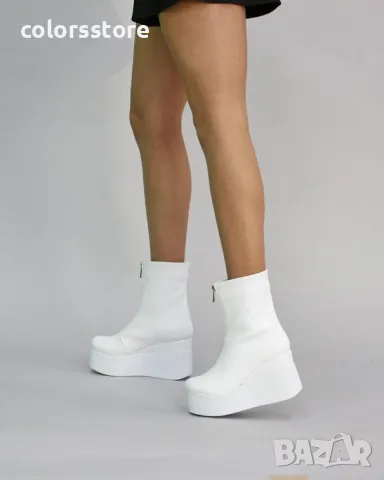 Боти на платформа - бяла кожа - LT40