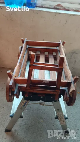 Намалена! Продавам декоративена дървена каручка - саксия., снимка 3 - Саксии и кашпи - 50295941