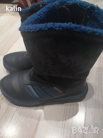 Продавам апрески Адидас номер 31/1/2, снимка 3 - Детски боти и ботуши - 52567037