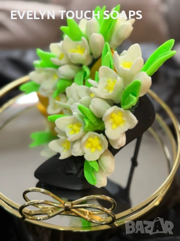 Букет „Кокичета“ от глицеринов сапун, снимка 5 - Козметика за тяло - 53277493