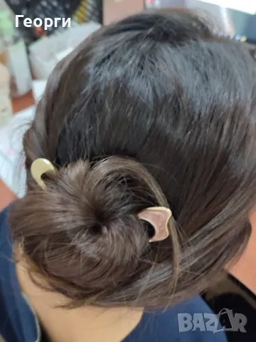 U-образна фиби - модерен семпъл аксесоар за коса