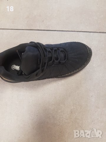 Обувки, снимка 3 - Дамски ежедневни обувки - 41500818