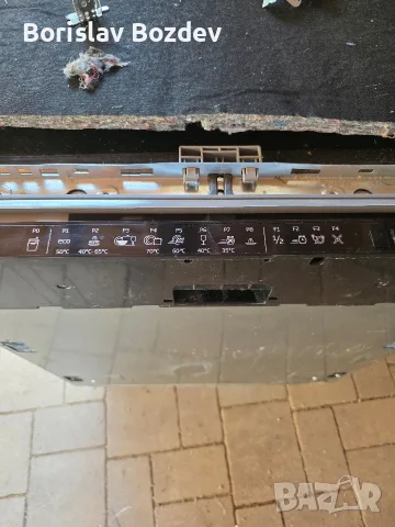 Съдомиялна за вграждане Beko ProSmart Inverter 60 см – работеща, с дребен дефект, снимка 5 - Съдомиялни - 55920164