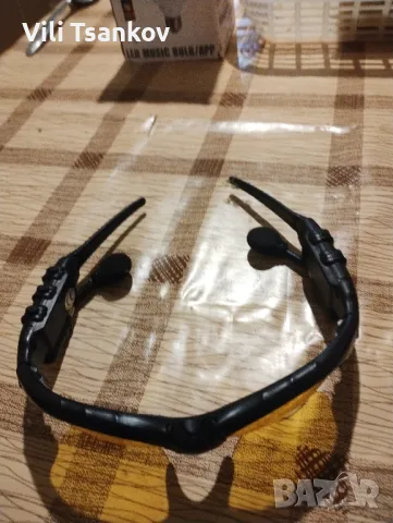 Слънчеви музикални очила 