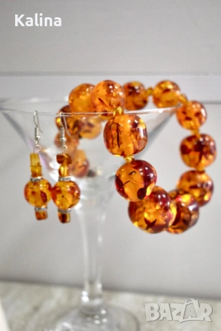  Ръчно изработен комплект обеци и колие от кехлибар 