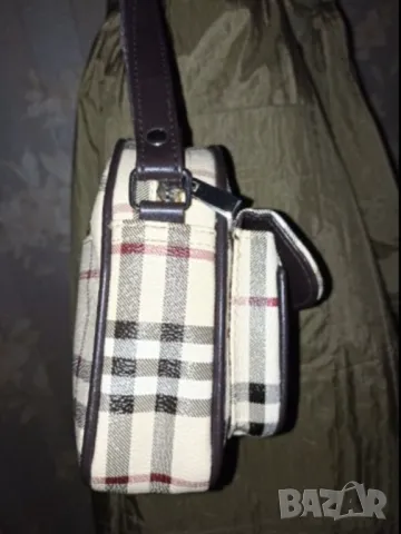 Нова малка твърда чанта през рамо в каре , снимка 4 - Чанти - 47608440