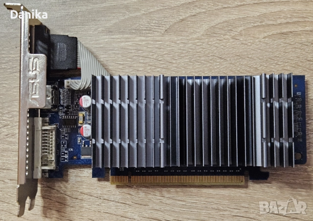 Работеща ASUS EN210 SILENT/DI/512MD2(LP) PCI-E VGA ретро видеокарта