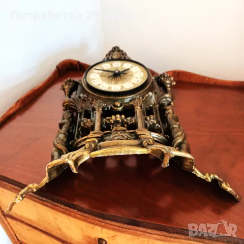 Продавам стар каминен часовник електромеханичен, снимка 8 - Антикварни и старинни предмети - 49114811